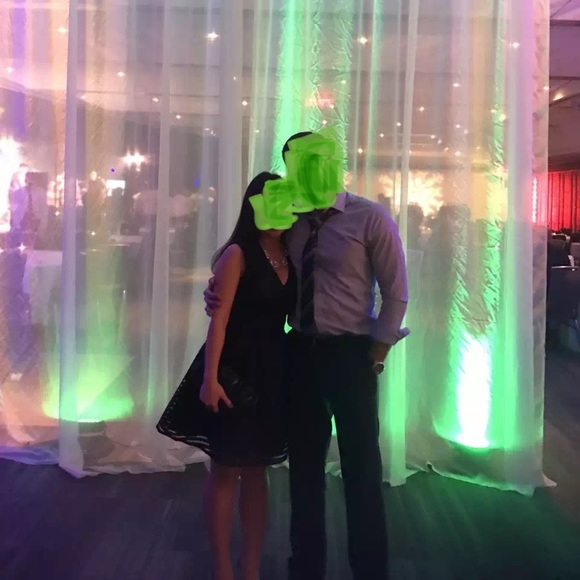 H&M sleeveless fit&flare black dress low cut v neck - Picture 9 of 9